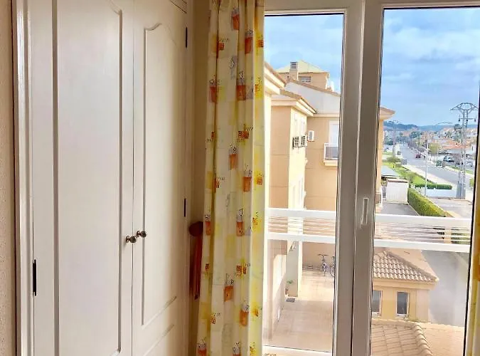 Apartment Rosaleda 1 *